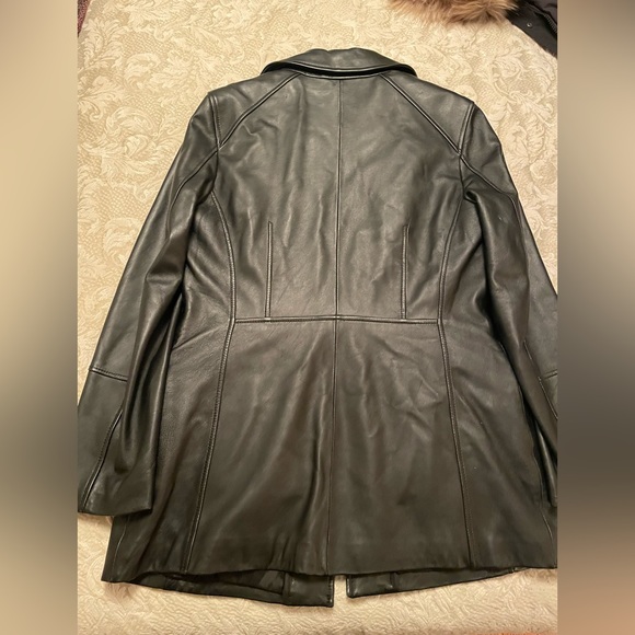 Danier Leathet jacket - Picture 2 of 9